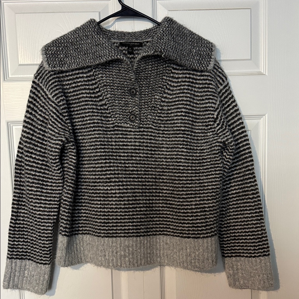 Banana Republic Black and Gray Striped Turtleneck Sweater